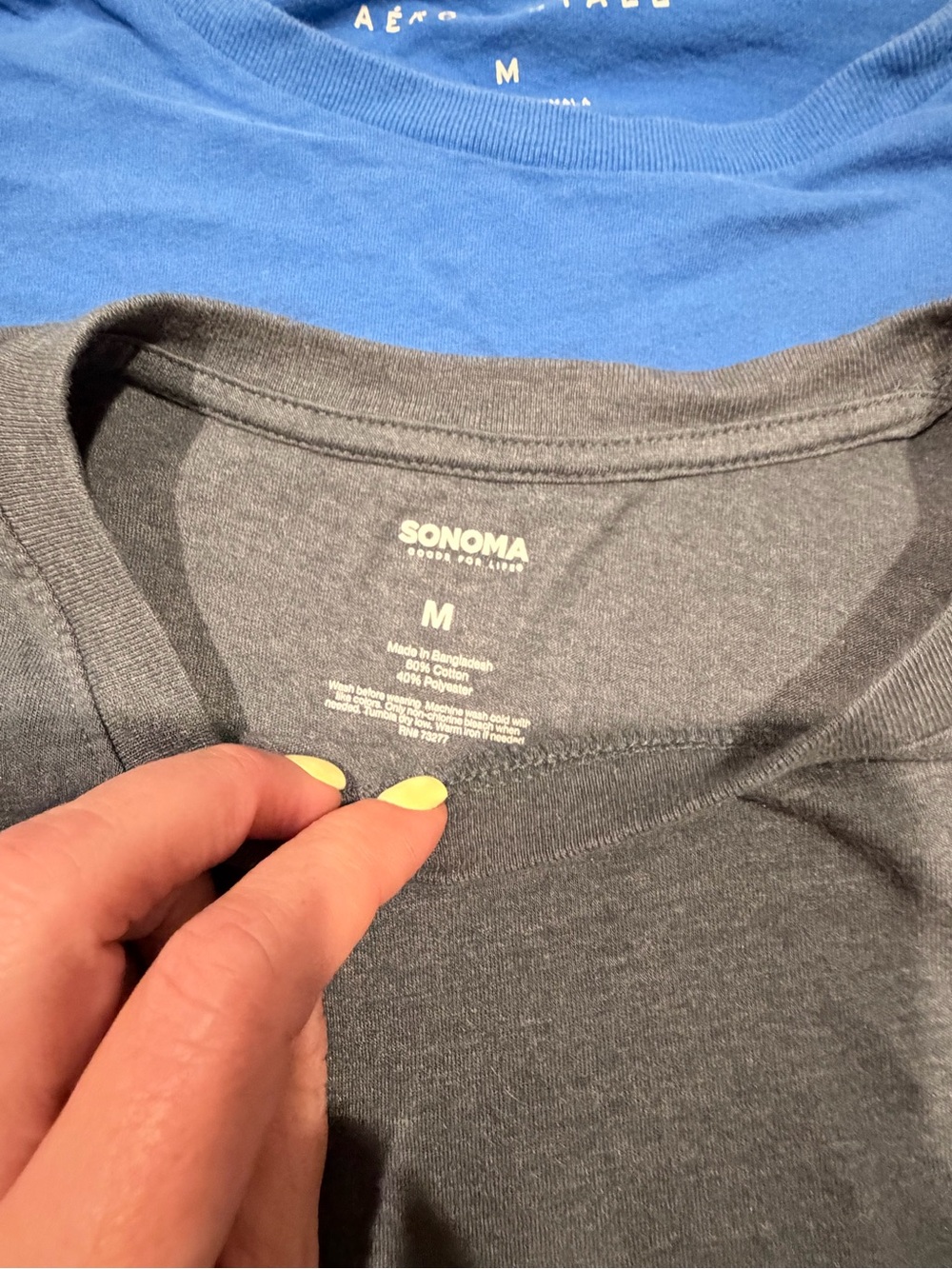 Men’s Medium T-Shirt Bundle Old Navy Yellowstone Aeropostale Sonoma 4 Shirts - Picture 8 of 9